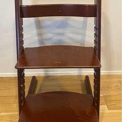 人気のベビーハイチェアStokke(ストッケ)を更に安くお譲りします！の画像