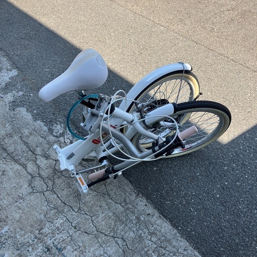 折りたたみ自転車 希望価格での出品ですがお値下交渉歓迎です