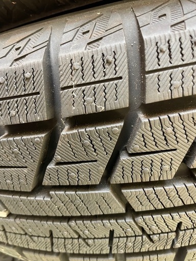 スタッドレスタイヤ