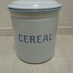 ホーロー入れ物