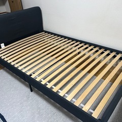 IKEAスラットゥムベッドフレーム