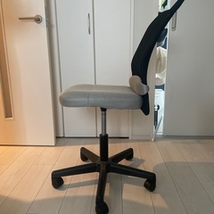 ニトリ　デスクチェア　グレーの画像
