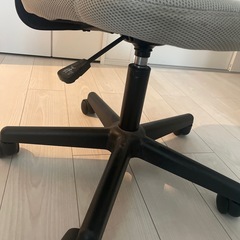 ニトリ　デスクチェア　グレーの画像