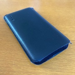 モバイルバッテリー、ケース付きです。 別途USBケーブルを繋いでスマホやタブレットなどへ充電、給電可能です。 使用頻度少な目でした。の画像