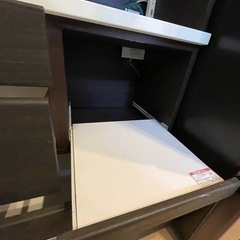 美品！カップボード（ダークウッド木目）の画像