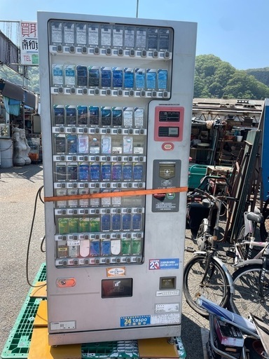 タバコ自動販売機ー現在 2台