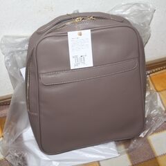 スクエア型レザーリュック レディースバッグ モカブラウン 未使用新品