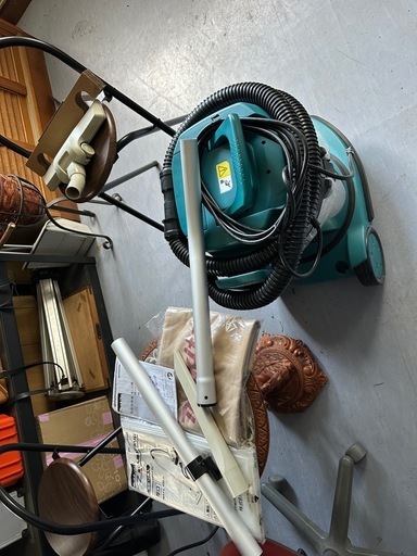 新品　マキタ　掃除機　VC2200