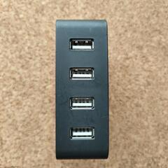 USB充電 ACアダプタ 4口の画像