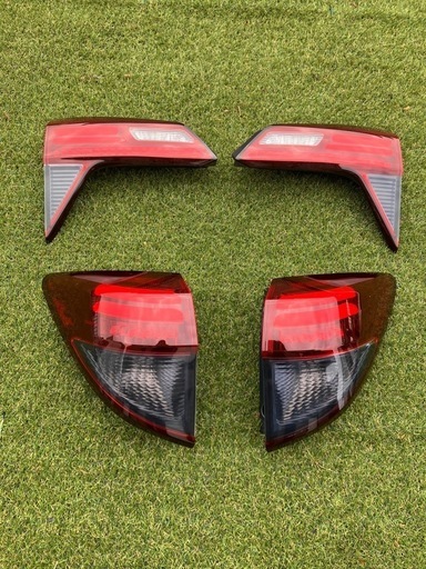 ホンダ　ヴェゼル　テープランプ