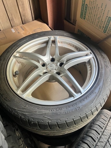 ヨコハマAVSモデル5 17インチ4本夏タイヤセット235/45R17