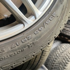 ヨコハマAVSモデル5 17インチ4本夏タイヤセット235/45R17の画像
