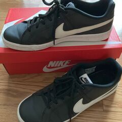 【取引完了】NIKE COURT ROYALE SL <27.5cm>
