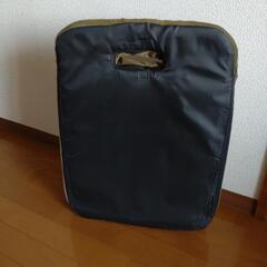 座椅子　折りたたみ椅子の画像