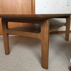 美品！　カリモク　テーブルの画像