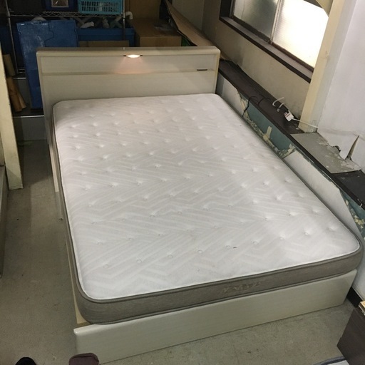 ダブルベッドセット／ホワイトウッド色／光沢