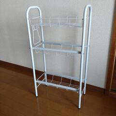 スチールラック　三段
