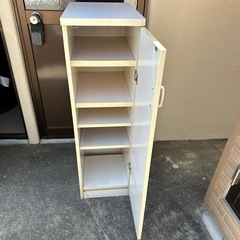 綺麗なスリム下駄箱の画像