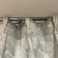 カーテンの画像