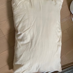 枕未使用あげます。自宅保管