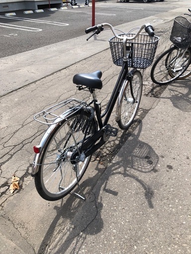 美品　防犯登録解除済み 26インチ 切り替え3段 ライト付き　鍵付き　ノンパンクタイヤ