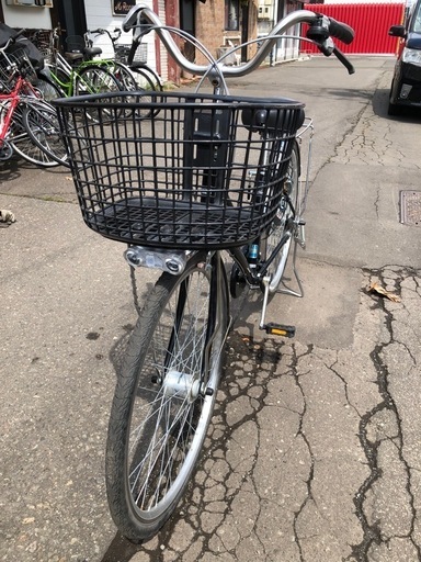 美品　防犯登録解除済み 26インチ 切り替え3段 ライト付き　鍵付き　ノンパンクタイヤ