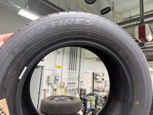 ボクシー新車外しタイヤ最終値下げ！