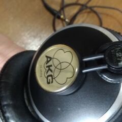 AKG ヘッドホン