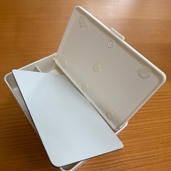 ミラー付き小物入れ(中古品)難ありの画像