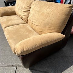 HUGO 2人掛けソファー　合皮　スゥエードの画像