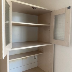 食器棚　の画像