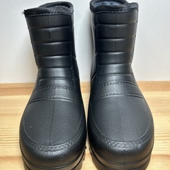 新品 ワークマン ブーツ Mサイズ
の画像