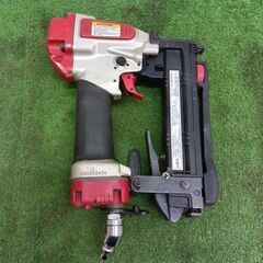 マックス TA-225/425J エアネイラ【野田愛宕店】【店頭取引限定】【中古】管理番号：ITD9K84PR9PHの画像