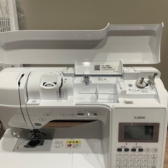 ブラザー コンピューターミシン LS800の画像