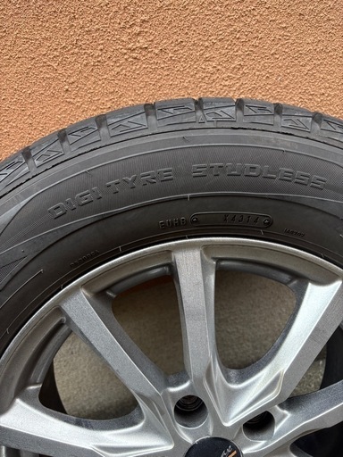 スタッドレスレス+ホイール4本セット