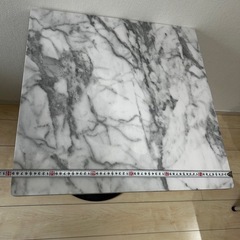 【取引中】テーブルの画像