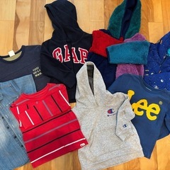 GAP、チャンピオン、ラルフローレン、UNIQLO、無印、など　...
