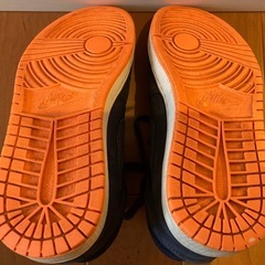 NIKE エアジョーダン 1mid 26.5cmの画像
