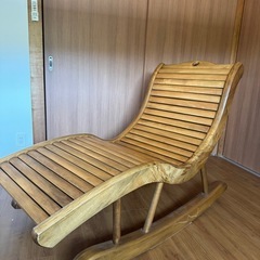 ウッドチェアです
