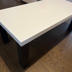 テーブル