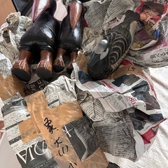 木彫りの置物セットで収納ケースと一緒に