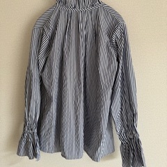 Piacere ピアチェーレ　ストライプ柄フリル長袖シャツの画像