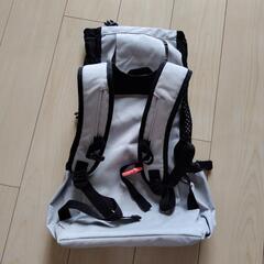 犬を背負うためのリュックの画像