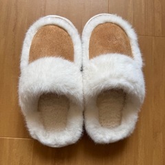 【ほぼ新品】ファーサンダル ルームシューズ