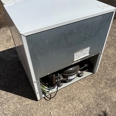 【ジャンク品】ワンドア冷凍庫の画像