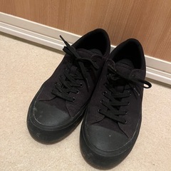 ユニクロ　スニーカー
の画像