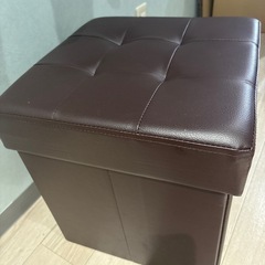 座れる収納ボックス
