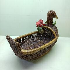 籐 小物入れ 籠 鳥の画像