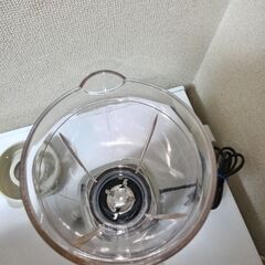 美品2023年製　hagoogiジューサーミキサー1000ml 氷も砕けるの画像