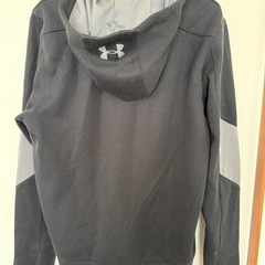 UNDER ARMOUR cold gear フルジップパーカー フードありの画像